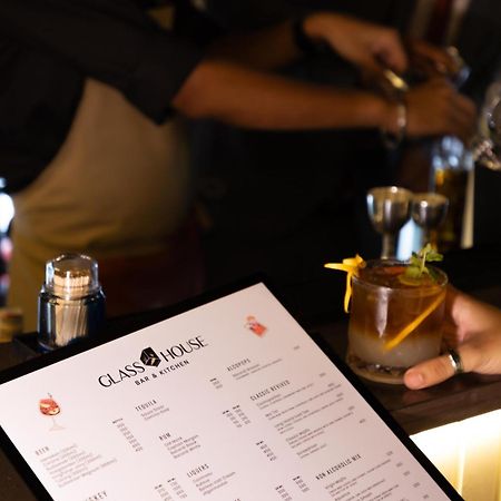 Hotel Js Souvenir Dehradun Eksteriør billede